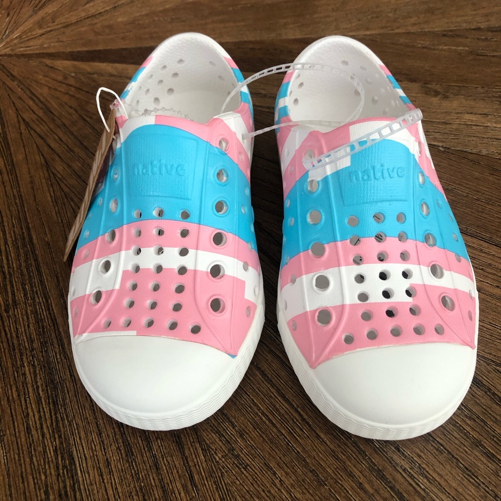 NWT Native Shoes Jefferson stripes c7